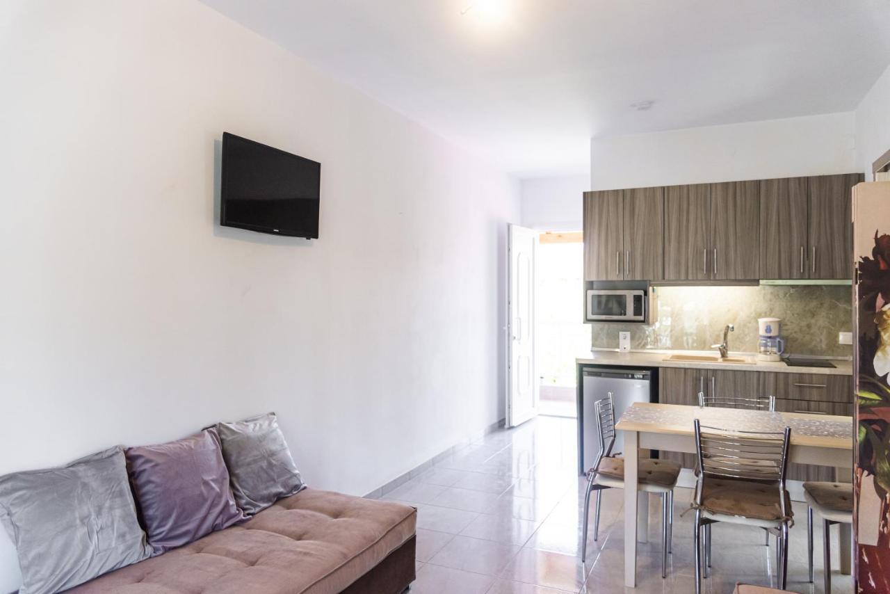 Olive Grove Aparthotel กาวอส ภายนอก รูปภาพ